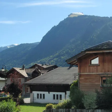 Chalet Simply - Carving *