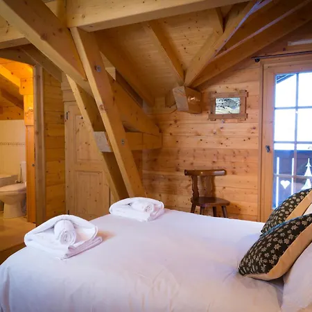 Simply - Carving Chalet